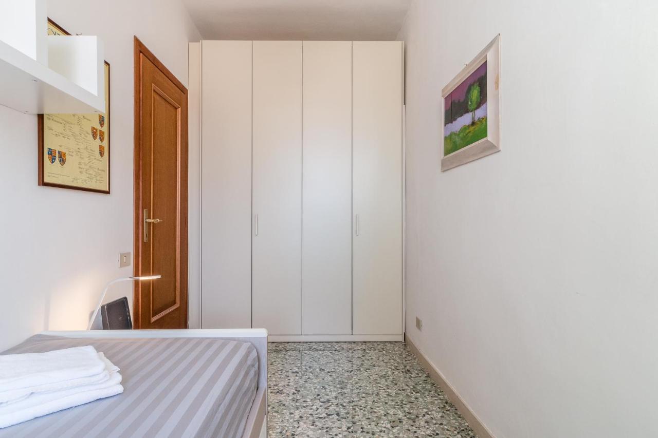 Colombina House Close To The Train Station Appartamento